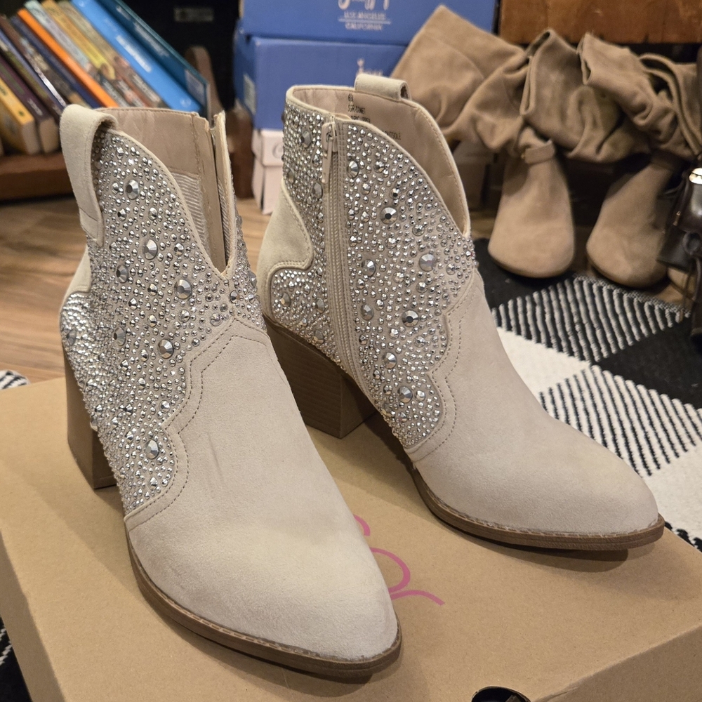 Sugar Women's Ivory Micro/Stone Embellished Ankle Boots, 6.5M